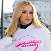 PARIS HILTON’UN MALIBU’DAKİ LÜKS EVİ YANGINDA KÜL OLDU