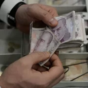 EV KADINLARINA EMEKLİLİK HAKKI GELİYOR